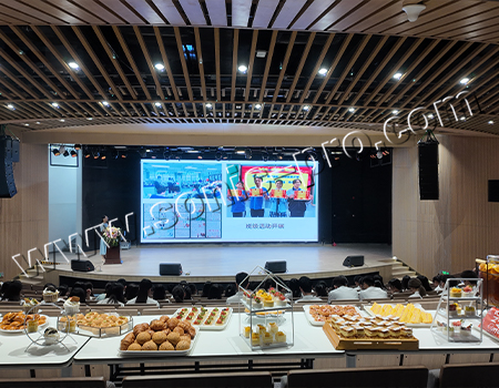 Case sharing in the lecture hall of Shenzhen Longgang District Arts and Sciences School