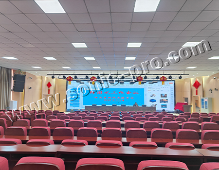 Case sharing in the Multi-functional Report Hall of Xincheng Experimental School in Huaiyuan County, Bengbu Ciyt, Anhui Province